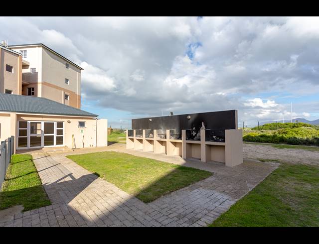 1 BEDROOM APARTMENT FOR SALE IN MUIZENBERG